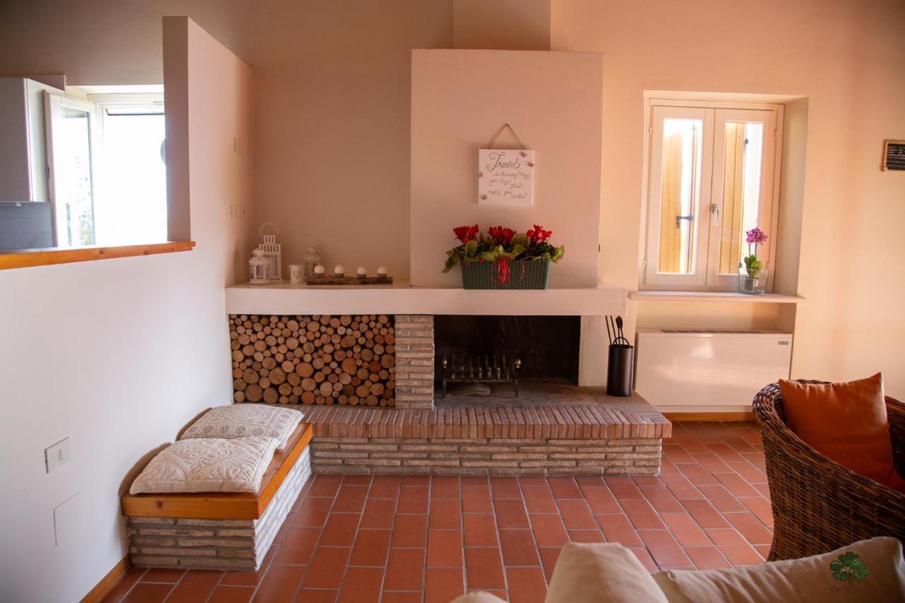 Ca' Le Cerque, Villa Surrounded By The Marche Nature Fossombrone Exterior foto