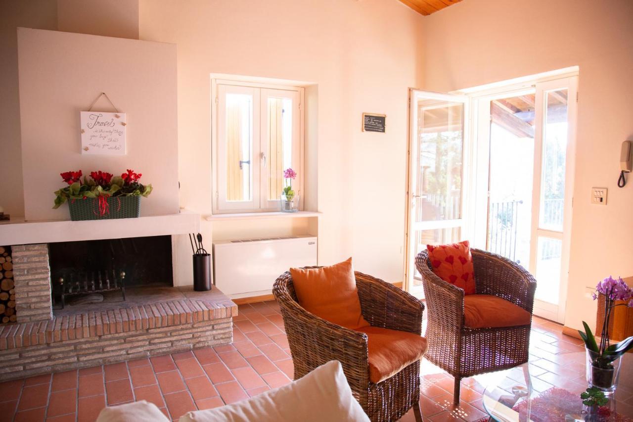 Ca' Le Cerque, Villa Surrounded By The Marche Nature Fossombrone Exterior foto